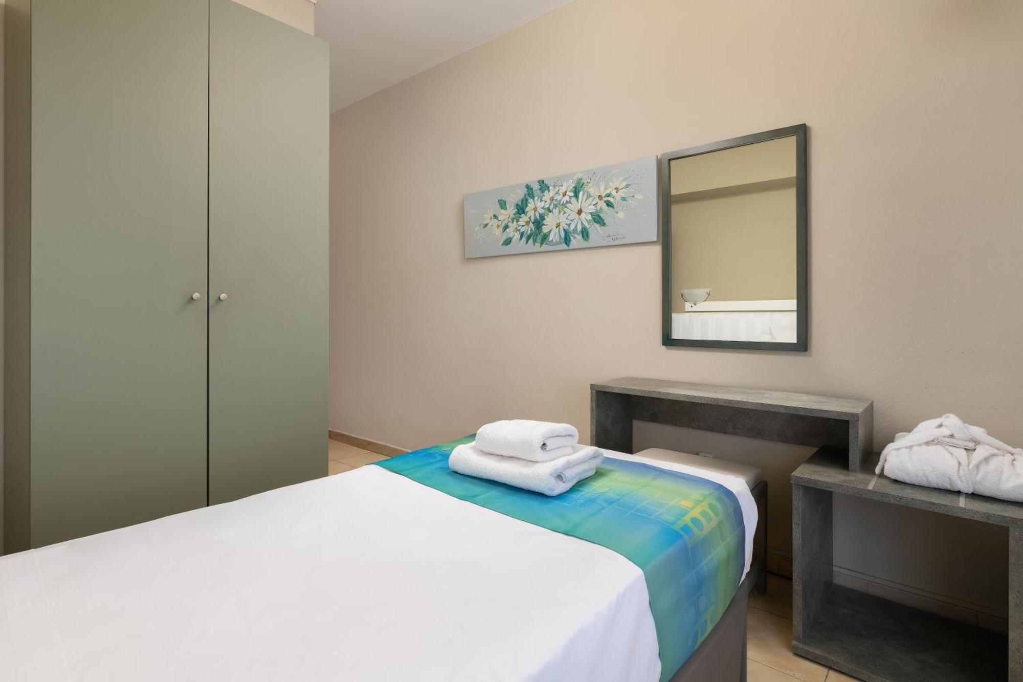 Lito Hotel Иксиа Экстерьер фото